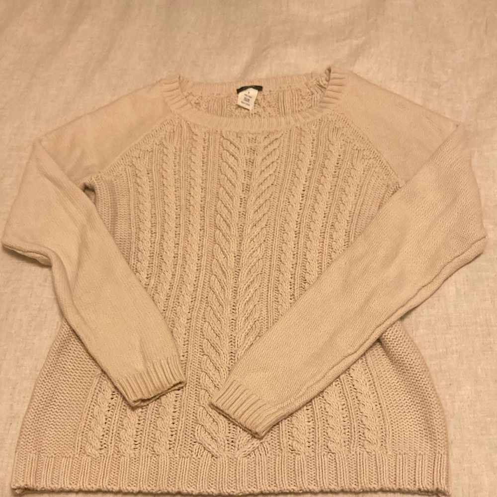 Jcrew Womens cable knit sweater cream. Size small